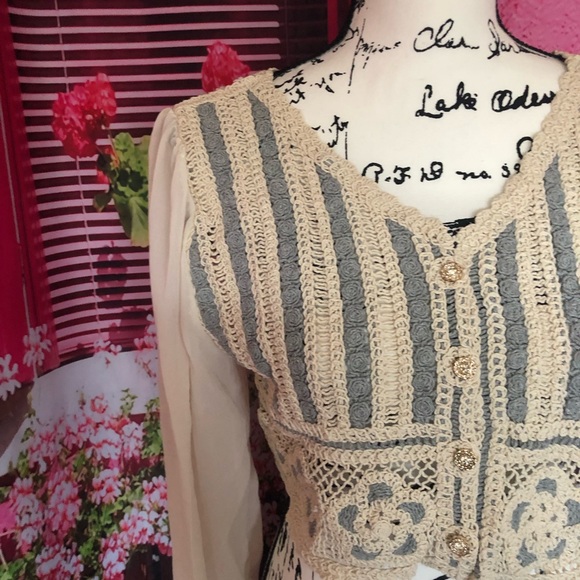 Floral Blouse crochet embroidery cropped French style knit chiffon puff sleeve - Picture 6 of 8